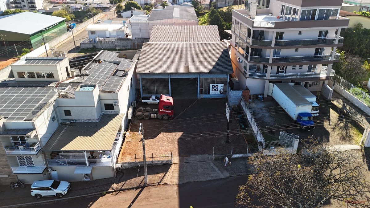Pavilh&atilde;o Comercial para venda em Frederico Westphalen/RS
